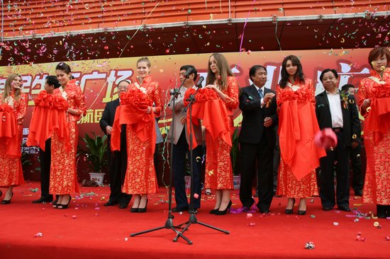 國富縱橫助力制造藍(lán)鳥與商業(yè)藍(lán)鳥比翼雙飛